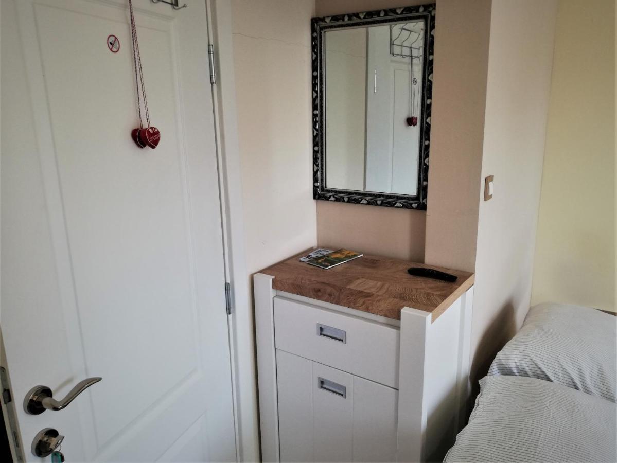 Angela Studio Apartments Загреб Екстериор снимка