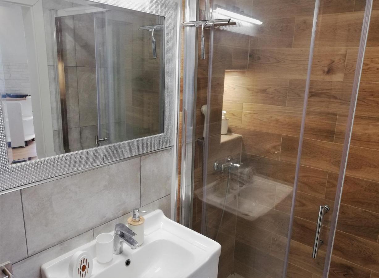 Angela Studio Apartments Загреб Екстериор снимка