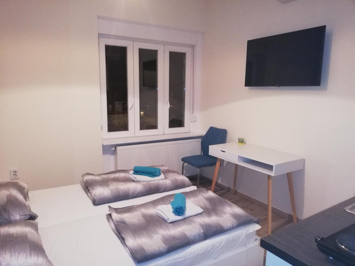 Angela Studio Apartments Загреб Екстериор снимка